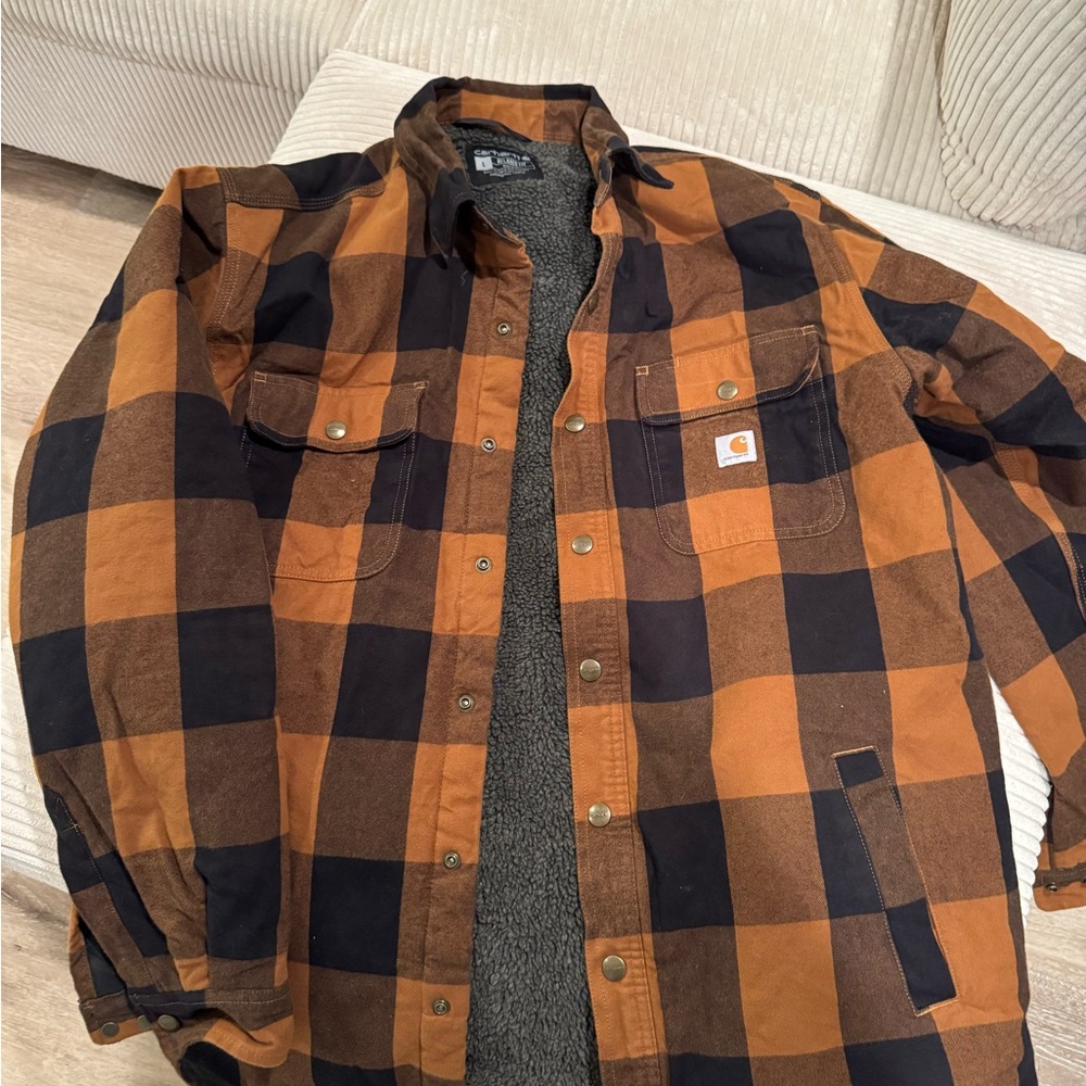 Carhart men’s  plaid  button up Sherpa lined shirt jacket